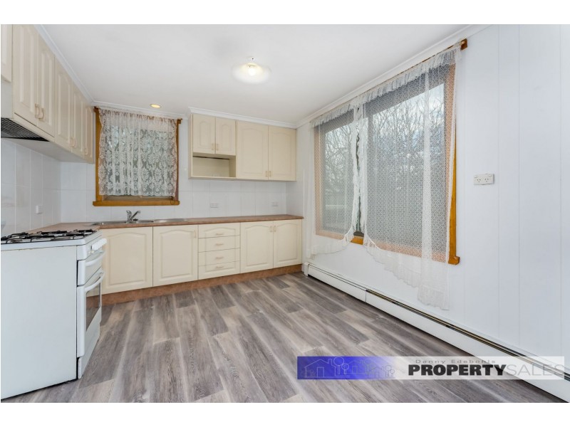 10 Boolarra Avenue, Newborough VIC 3825