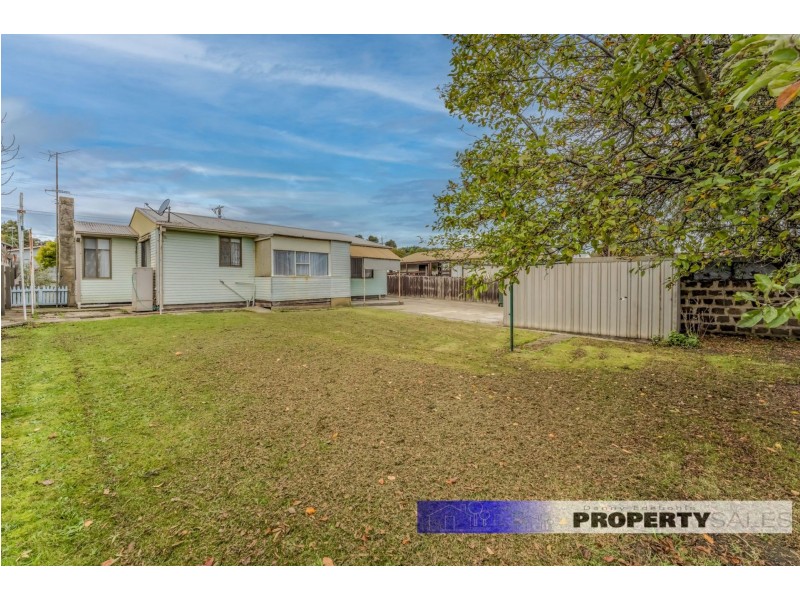 10 Boolarra Avenue, Newborough VIC 3825
