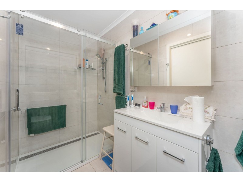 33 Scorpio Drive, Moe VIC 3825