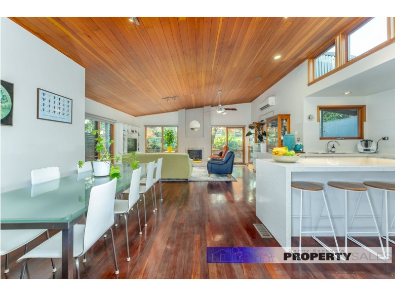 72 Shanahan Parade, Newborough VIC 3825