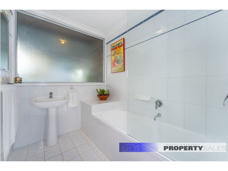 72 Shanahan Parade, Newborough VIC 3825