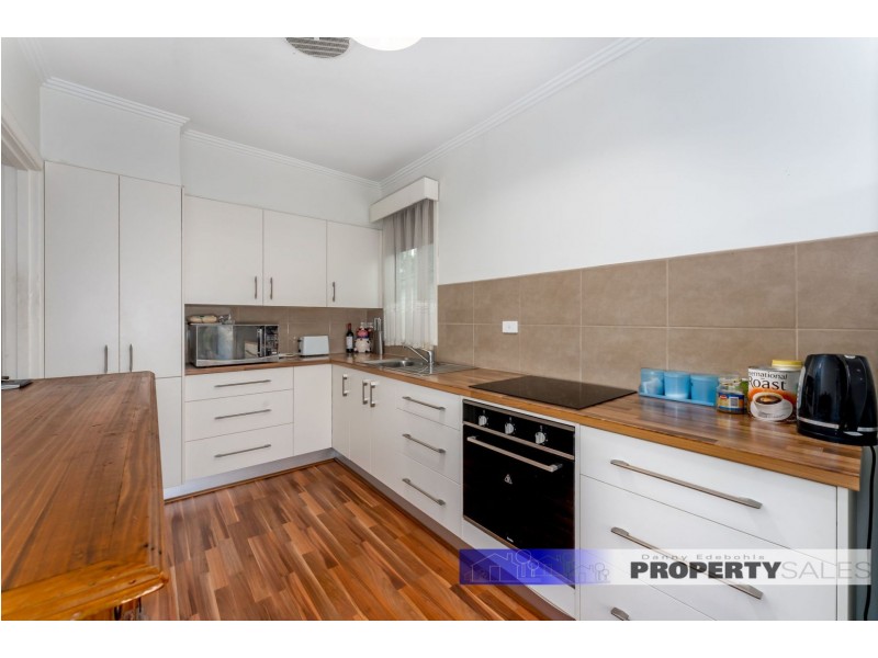 30 Alexander Avenue, Moe VIC 3825