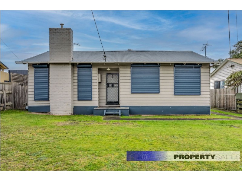 30 Alexander Avenue, Moe VIC 3825