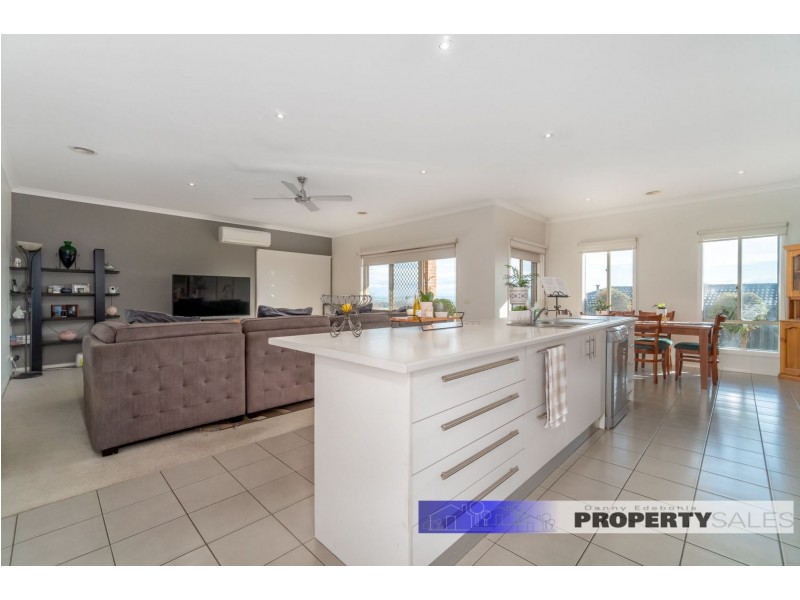 12 Ashlyn Parade, Moe VIC 3825