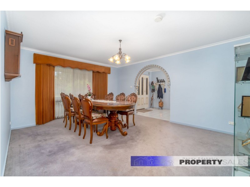 73 Haigh Street, Moe VIC 3825