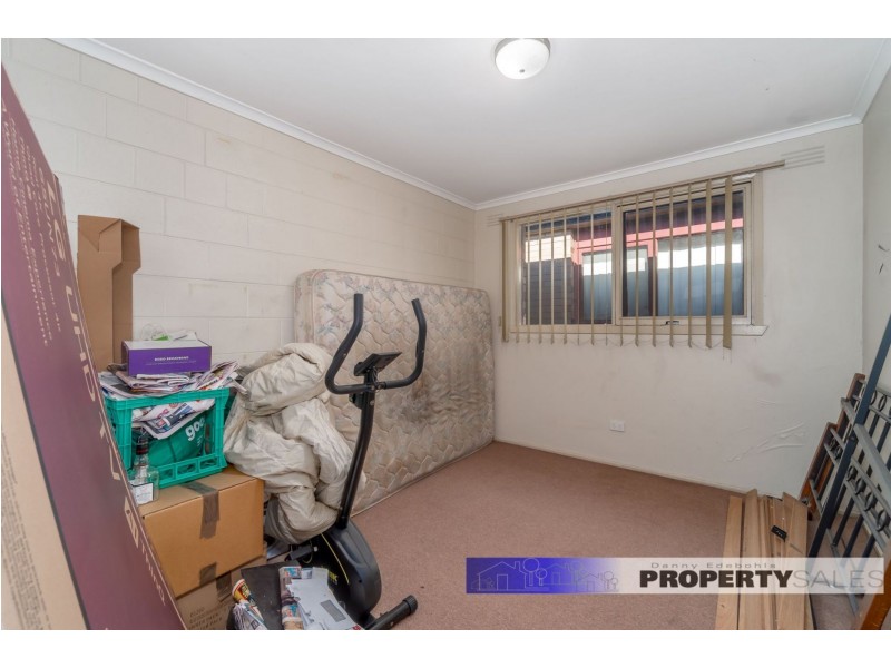 4/3 Linton Avenue, Moe VIC 3825