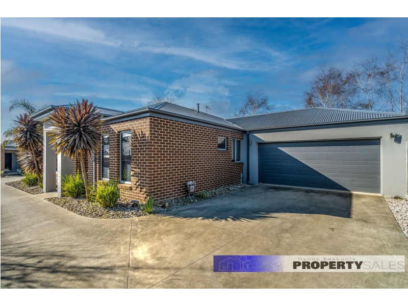 002/154 Narracan Drive, Newborough VIC 3825