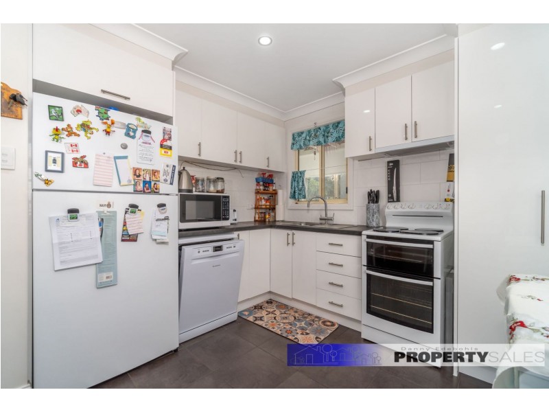 12 Hallston Street, Newborough VIC 3825