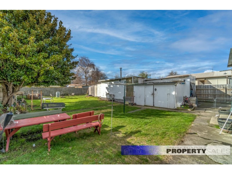 12 Hallston Street, Newborough VIC 3825