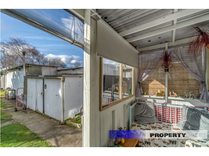 12 Hallston Street, Newborough VIC 3825