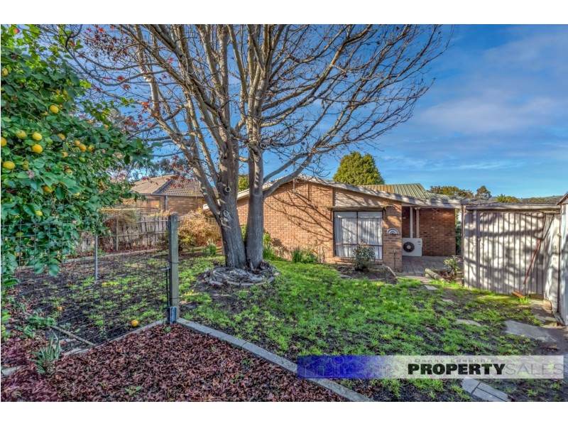 4 Merton Court, Newborough VIC 3825