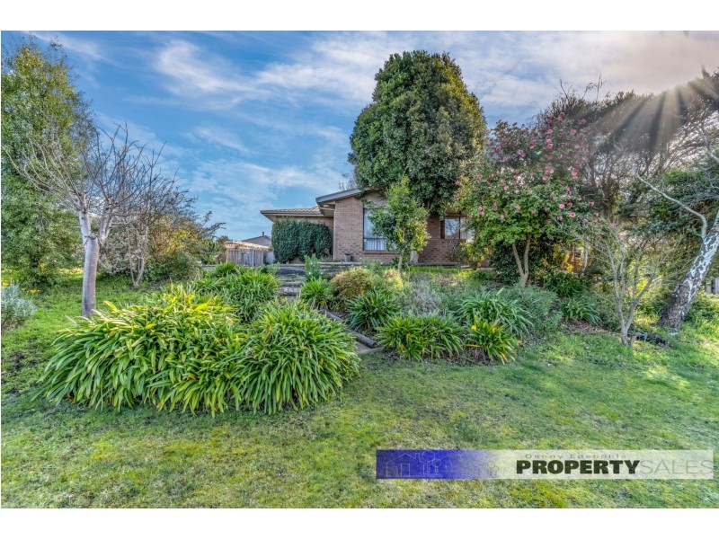 4 Merton Court, Newborough VIC 3825