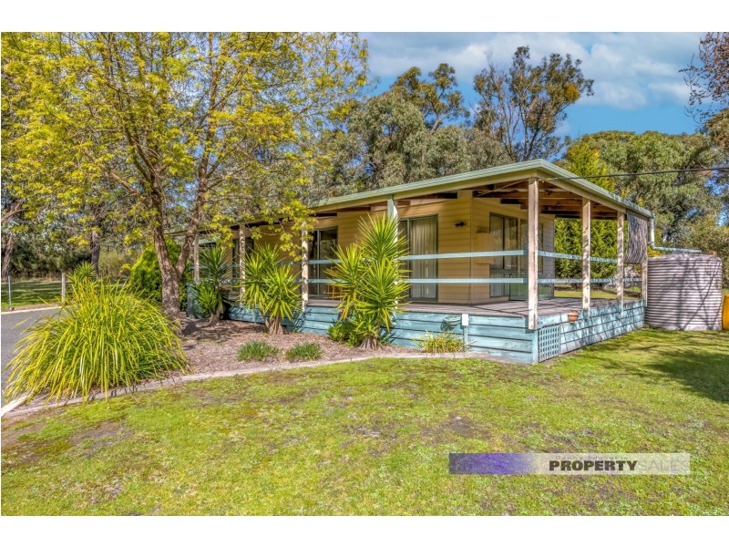 15 Haigh Street, Newborough VIC 3825