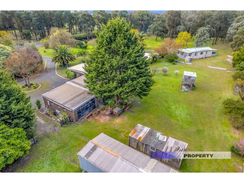 15 Haigh Street, Newborough VIC 3825