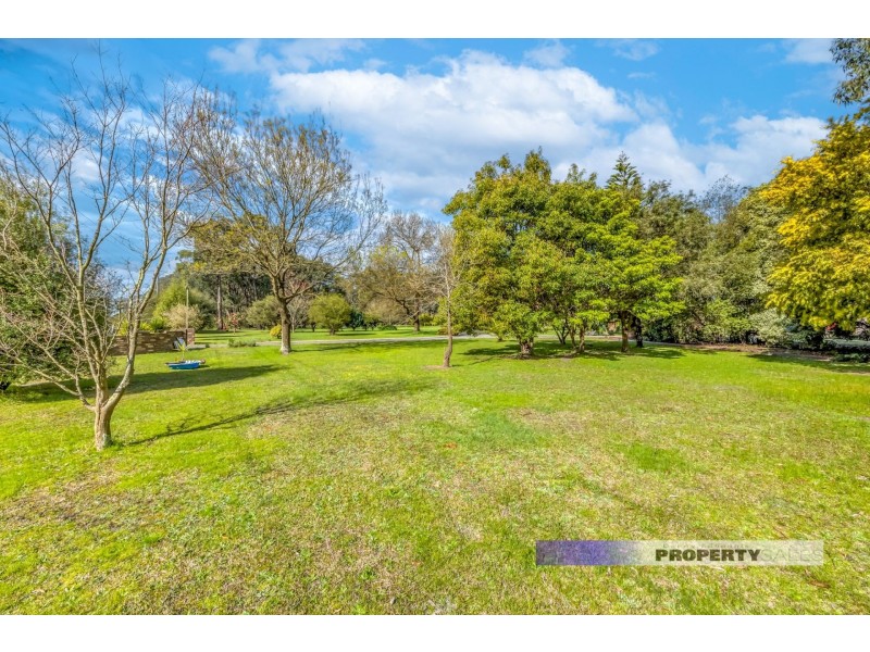 15 Haigh Street, Newborough VIC 3825