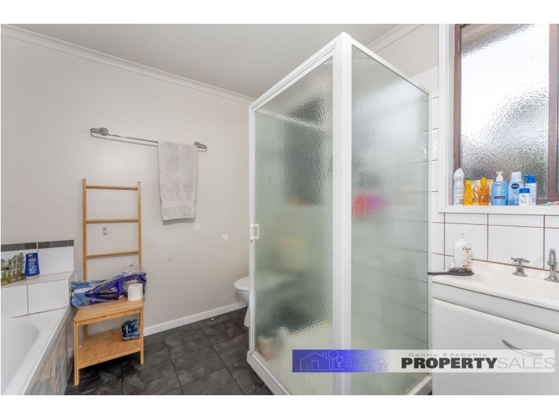 53 Darlimurla Avenue, Newborough VIC 3825