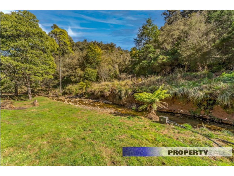 215 Main Road, Walhalla VIC 3825