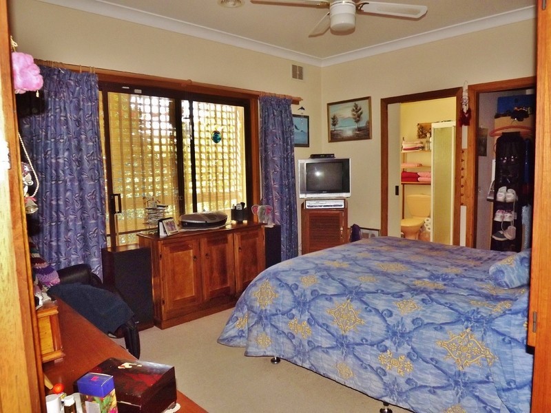 80 Southwell Avenue, Newborough VIC 3825