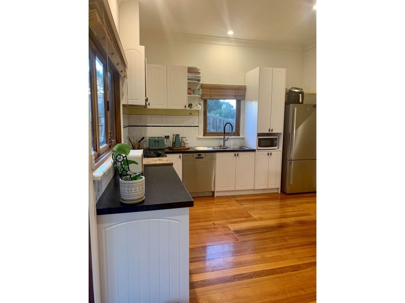 4 Railway Crescent, Moe VIC 3825