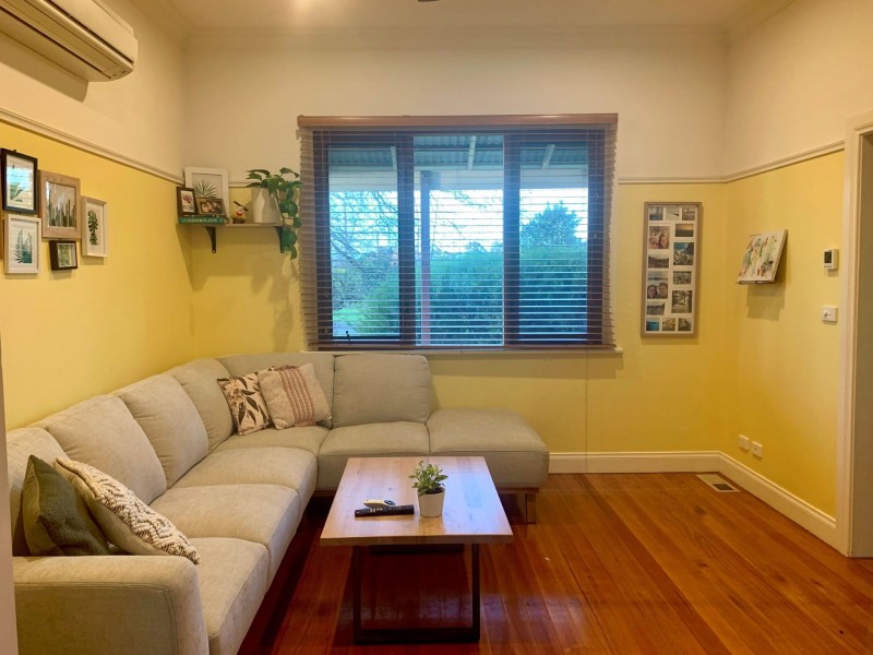 4 Railway Crescent, Moe VIC 3825