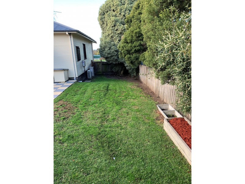 4 Railway Crescent, Moe VIC 3825