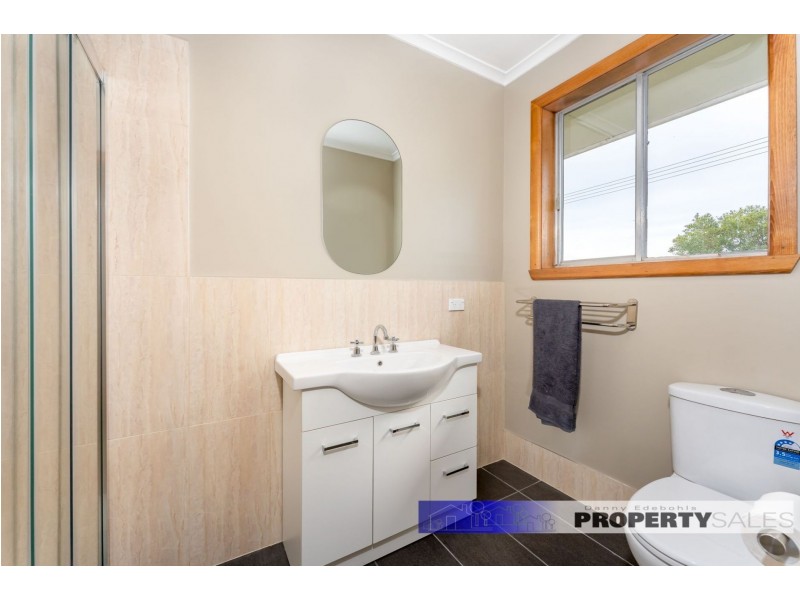 1 Desmond Street, Moe VIC 3825