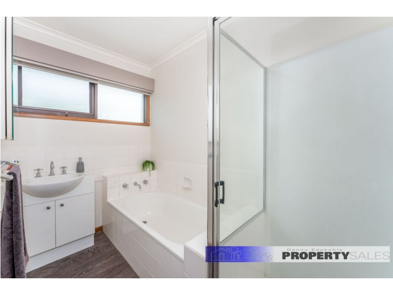 32 Northern Avenue, Newborough VIC 3825