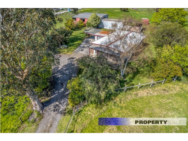 25 Thompsons Road, Newborough VIC 3825