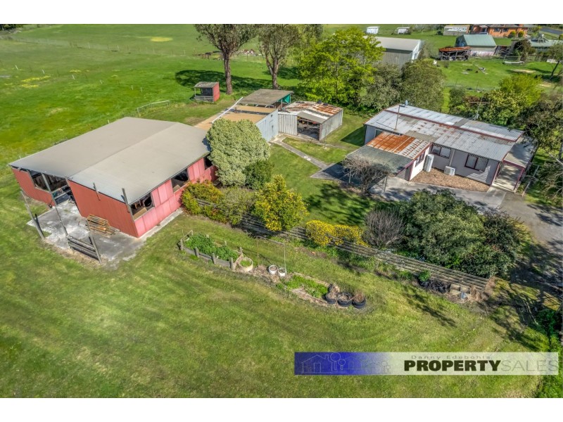 25 Thompsons Road, Newborough VIC 3825