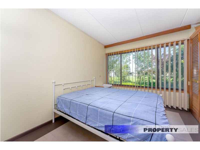 25 Thompsons Road, Newborough VIC 3825