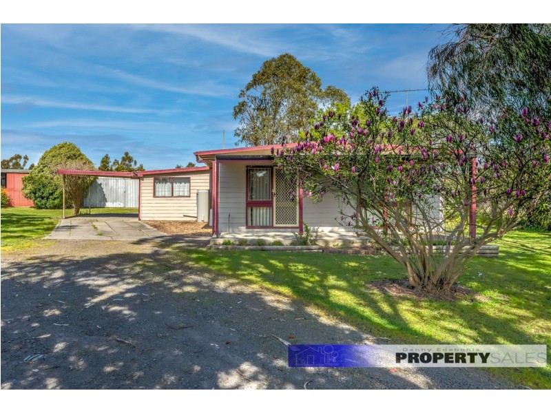 25 Thompsons Road, Newborough VIC 3825