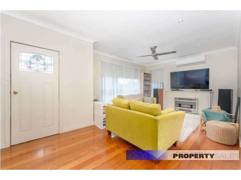 73 Margaret Street, Moe VIC 3825