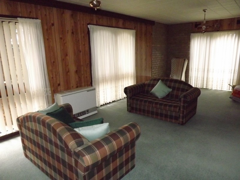 69 Lincoln Street, Moe VIC 3825