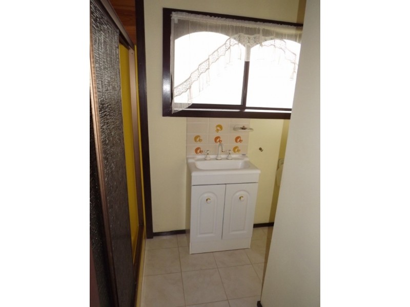 69 Lincoln Street, Moe VIC 3825