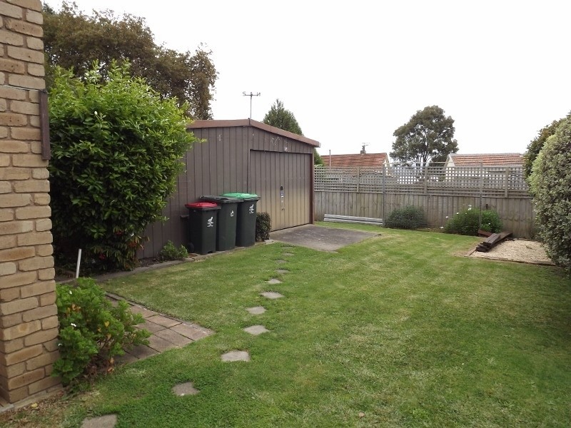 69 Lincoln Street, Moe VIC 3825