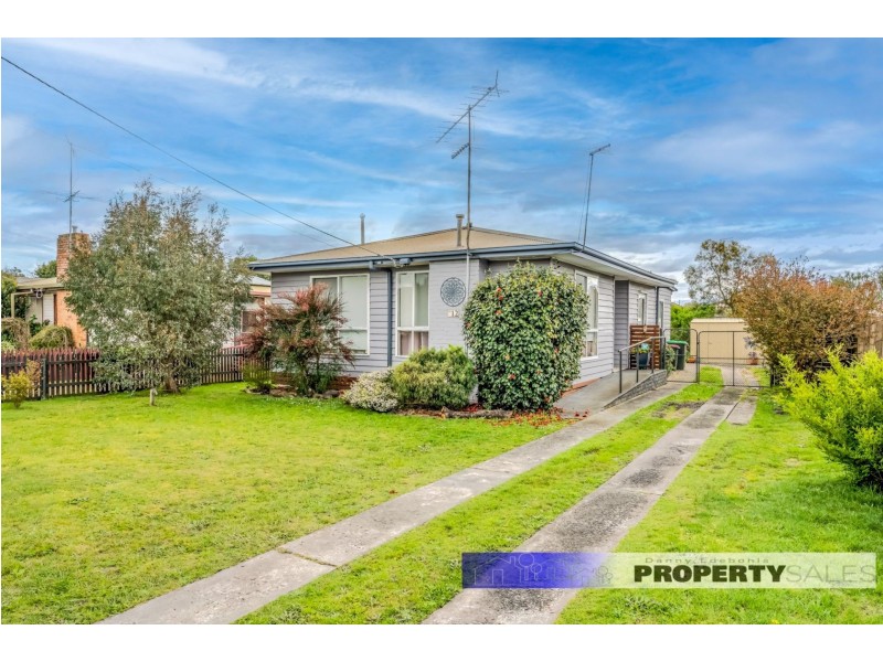 12 Marshall Avenue, Moe VIC 3825