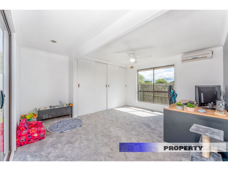 13 Mirboo Street, Newborough VIC 3825