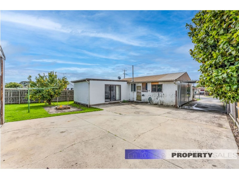 13 Mirboo Street, Newborough VIC 3825