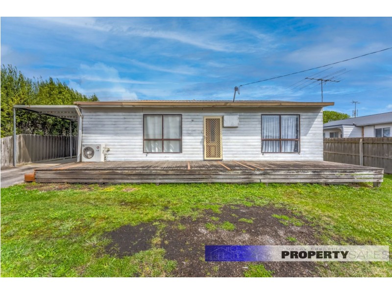 13 Mirboo Street, Newborough VIC 3825