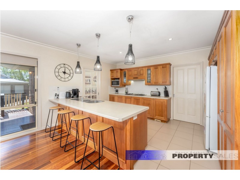 29 Comans Way, Moe VIC 3825