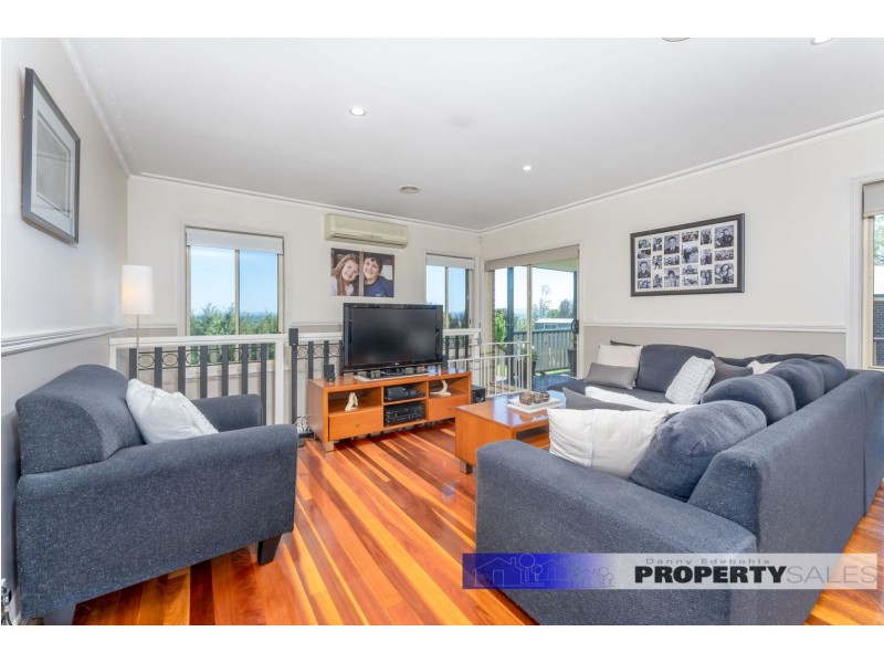 29 Comans Way, Moe VIC 3825