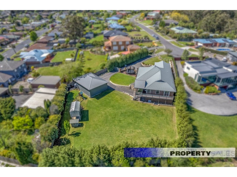 29 Comans Way, Moe VIC 3825