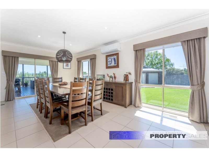 29 Comans Way, Moe VIC 3825