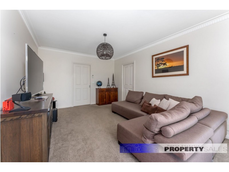 29 Comans Way, Moe VIC 3825