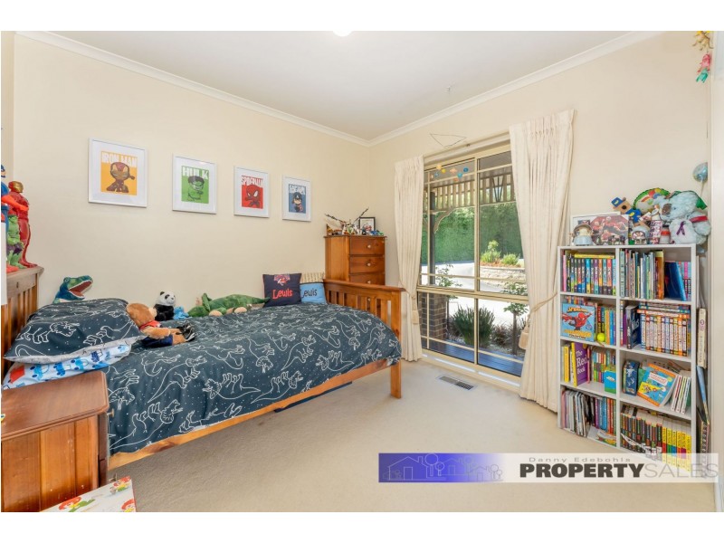 29 Comans Way, Moe VIC 3825