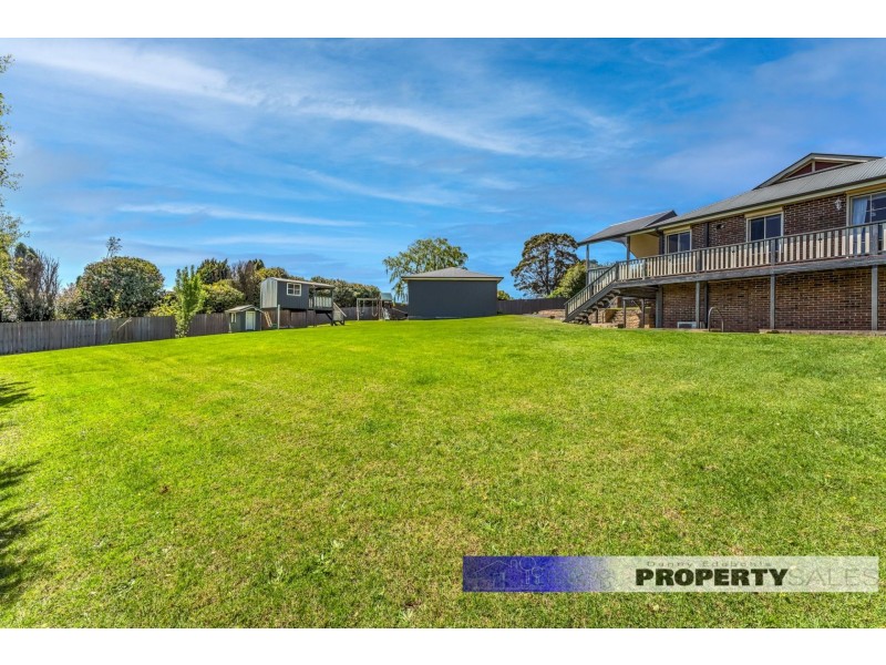 29 Comans Way, Moe VIC 3825