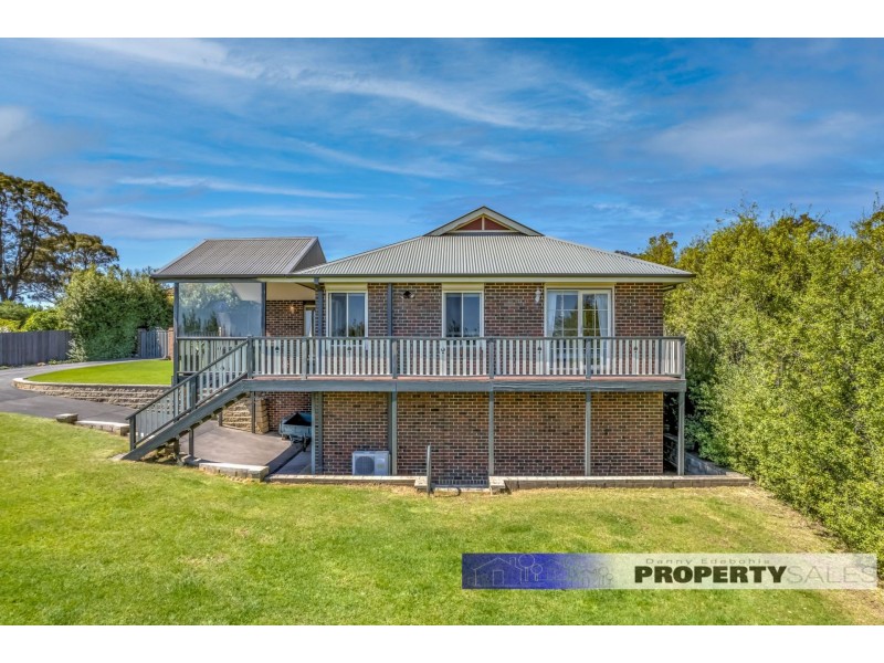 29 Comans Way, Moe VIC 3825