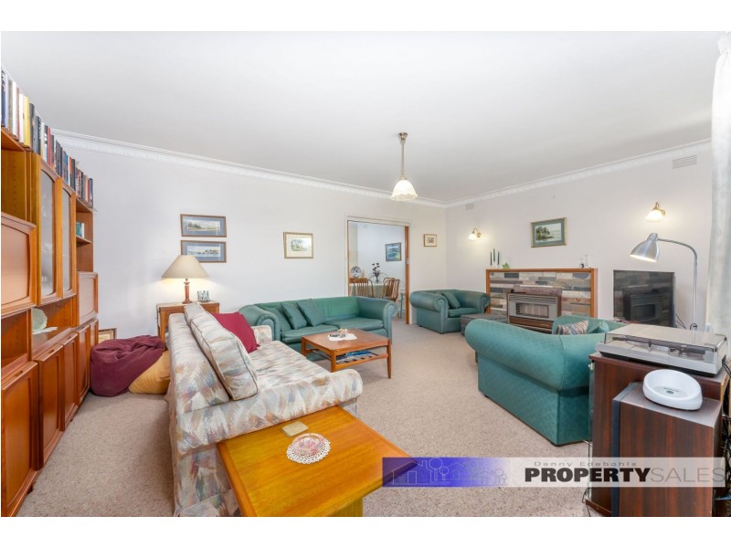 13 Paisley Street, Newborough VIC 3825