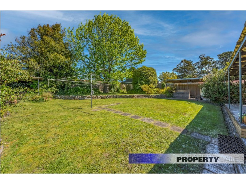 13 Paisley Street, Newborough VIC 3825