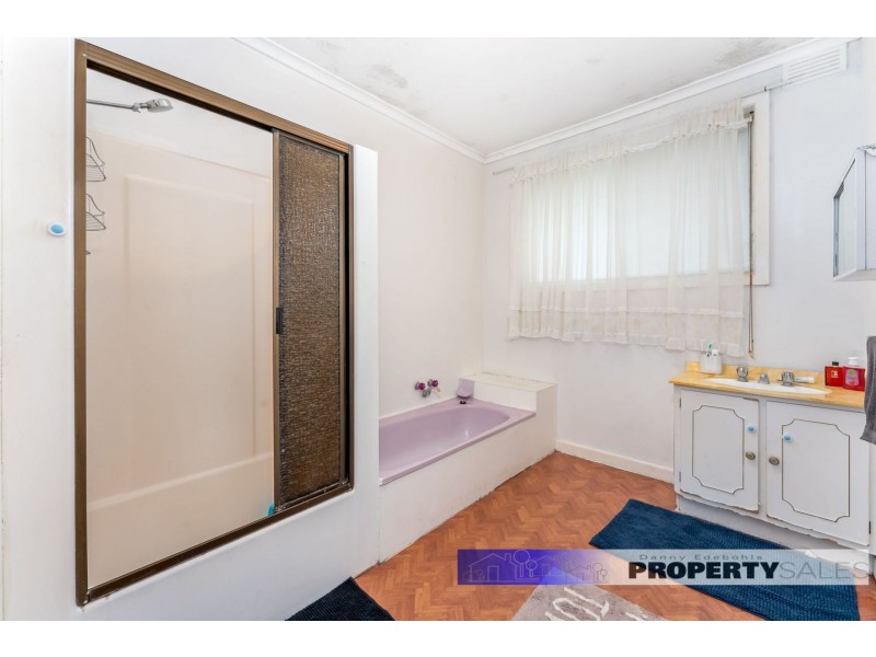 15 Austin Avenue, Moe VIC 3825